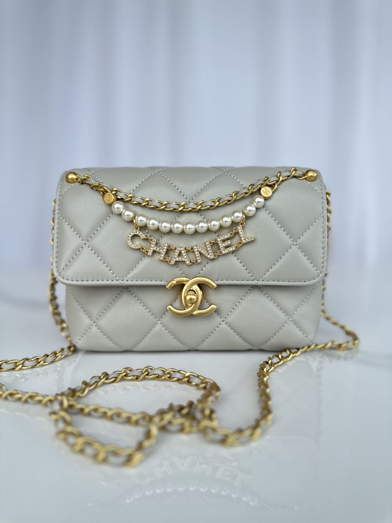 Chanel 19 Bags